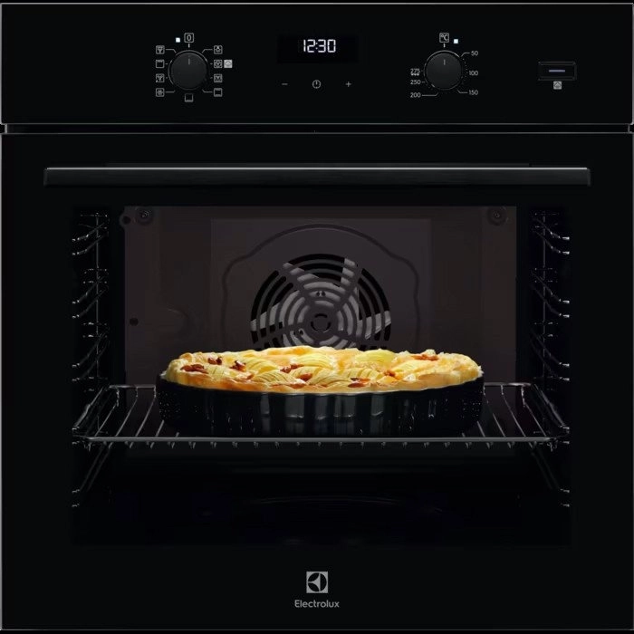 Духовой шкаф Electrolux SteamBake 600 EOD5F71Z