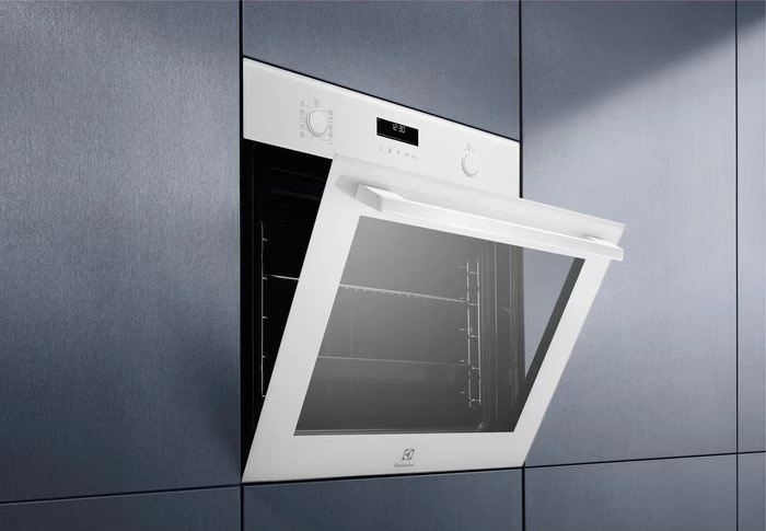 Духовой шкаф Electrolux SteamBake 600 EOD6F77WV