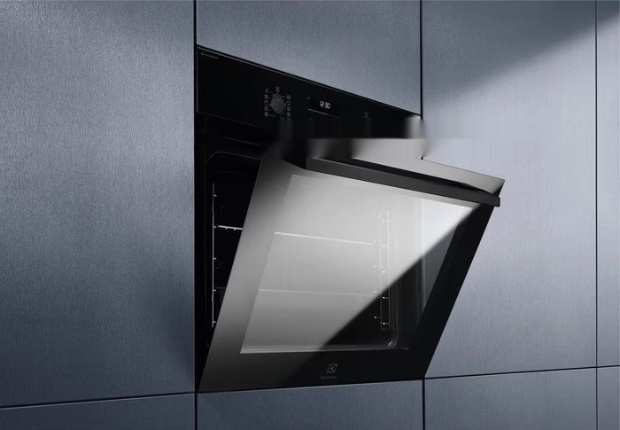 Духовой шкаф Electrolux SteamBake 600 EOD6F77WZ