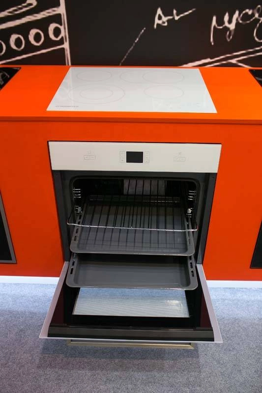 Духовой шкаф Maunfeld MEOH 6711W