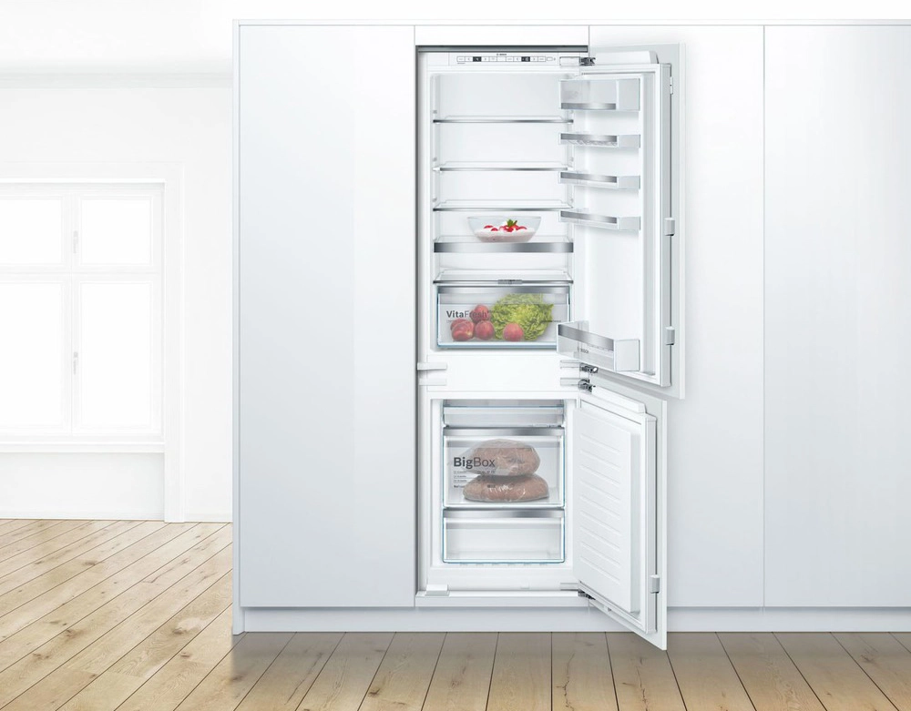 Встраиваемый холодильник Bosch KIN86HD20R