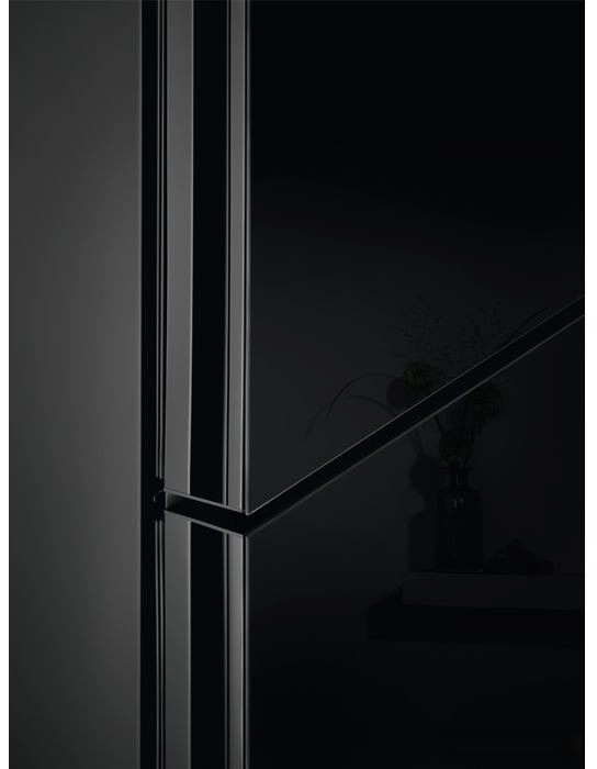 Холодильник Electrolux MultiSpace 800 LNT7ME36K2