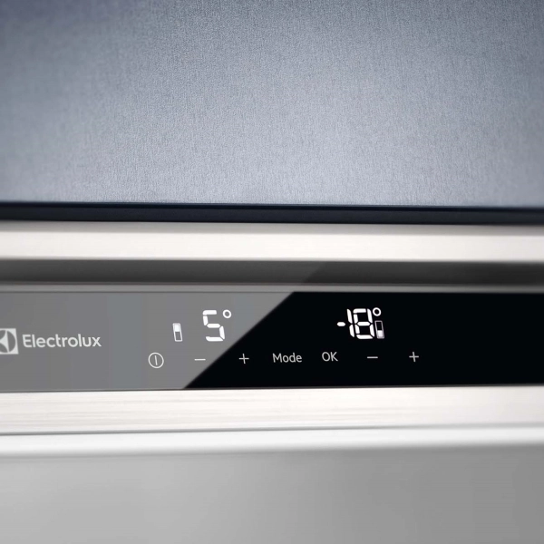 Встраиваемый холодильник Electrolux RNS8FF19S