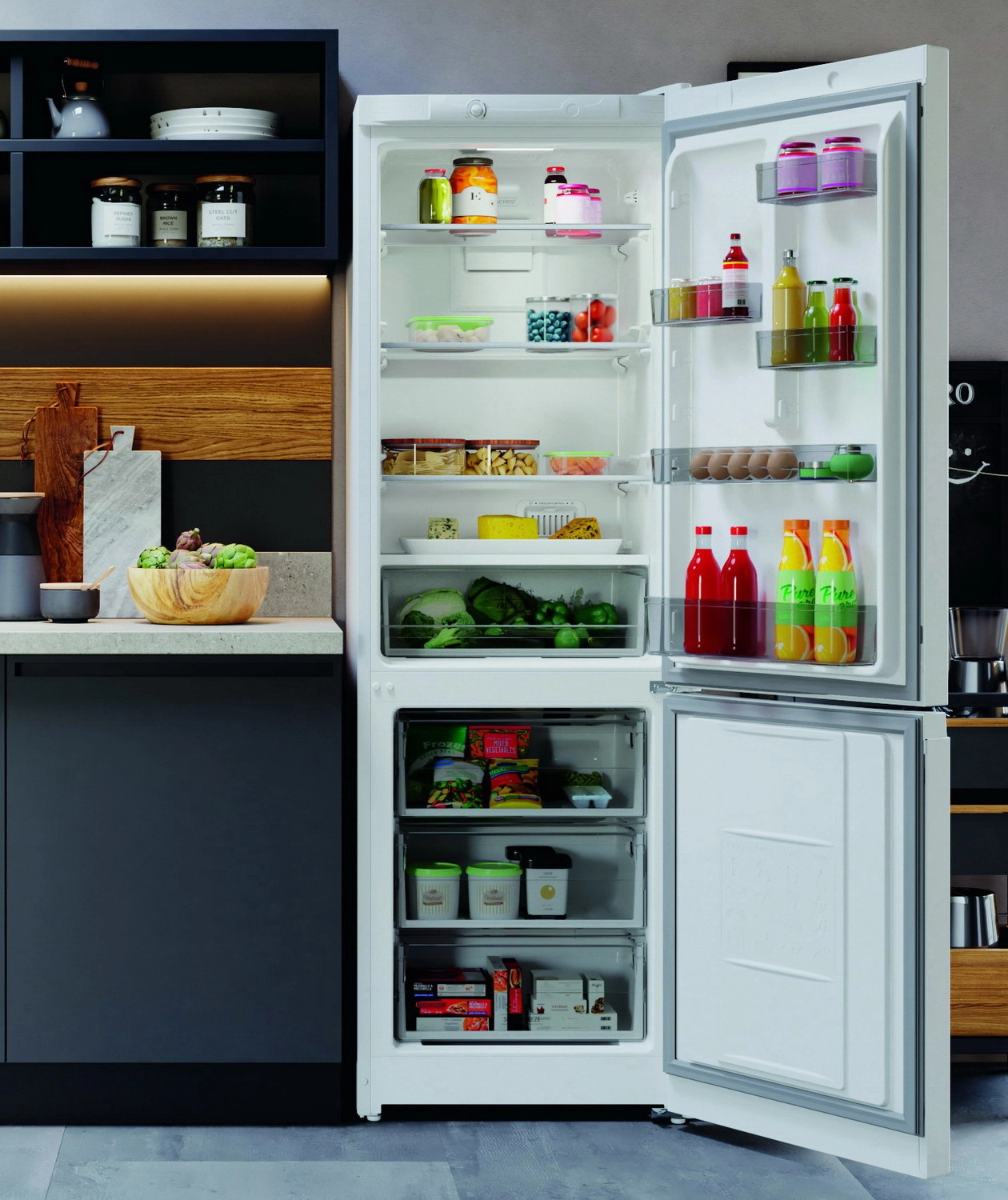 Холодильник Hotpoint-Ariston HT 4180 W