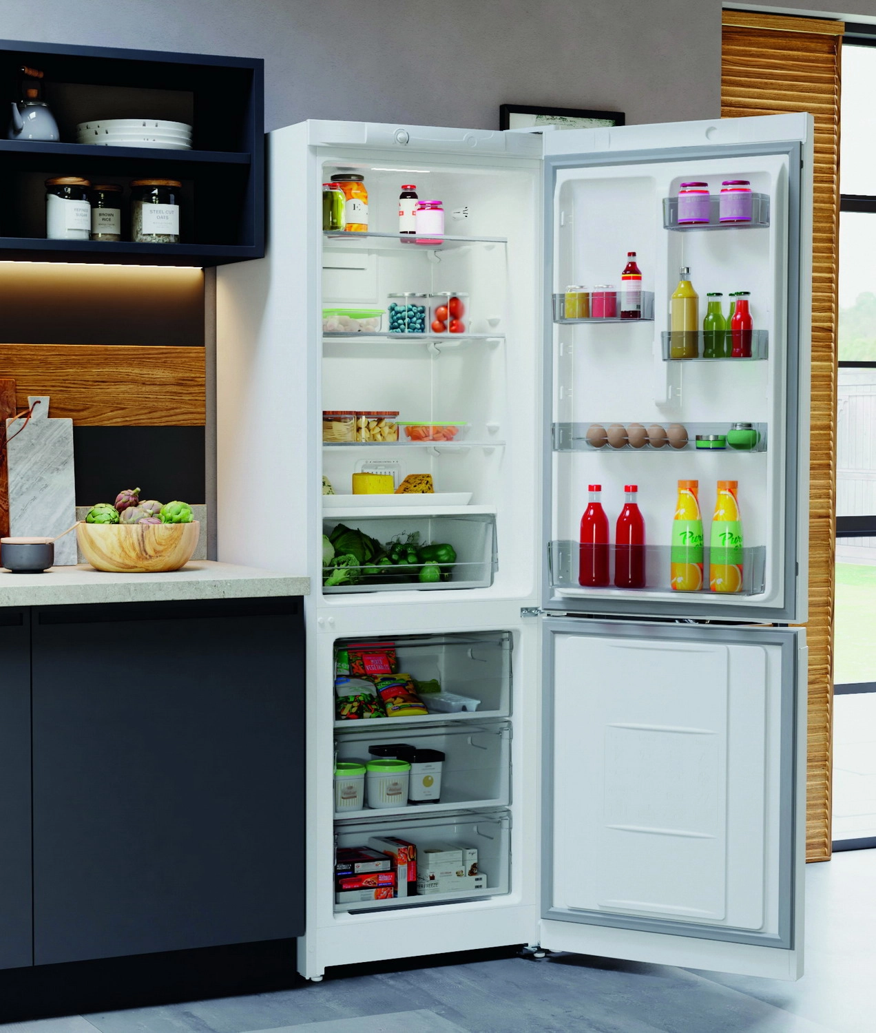 Холодильник Hotpoint-Ariston HT 4180 W