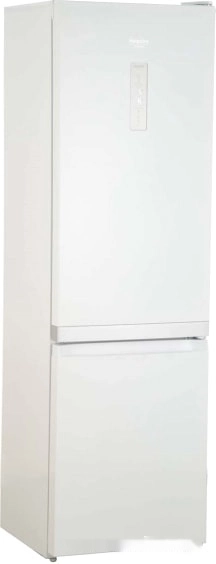 Холодильник Hotpoint-Ariston HTS 7200 W O3