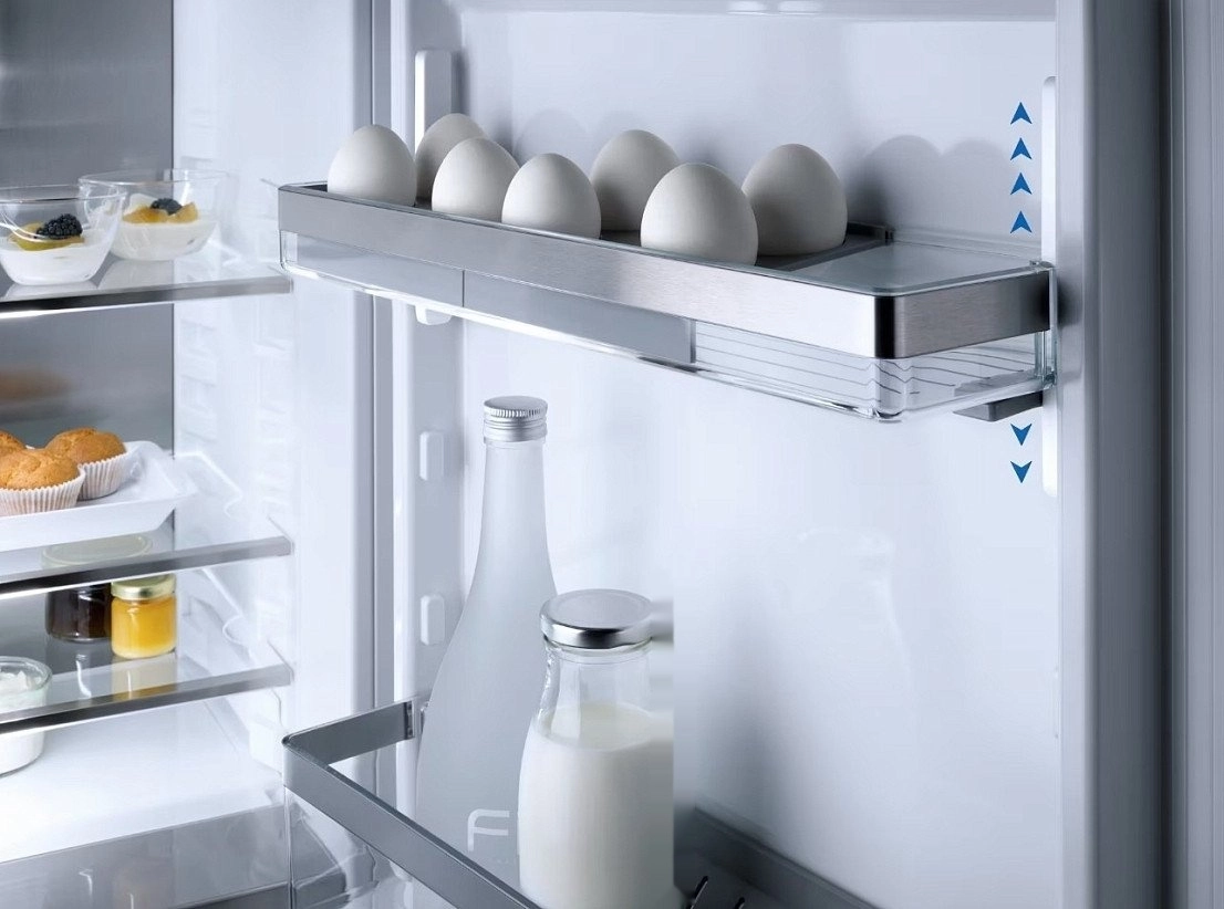 Холодильник Miele KFN 7795 C