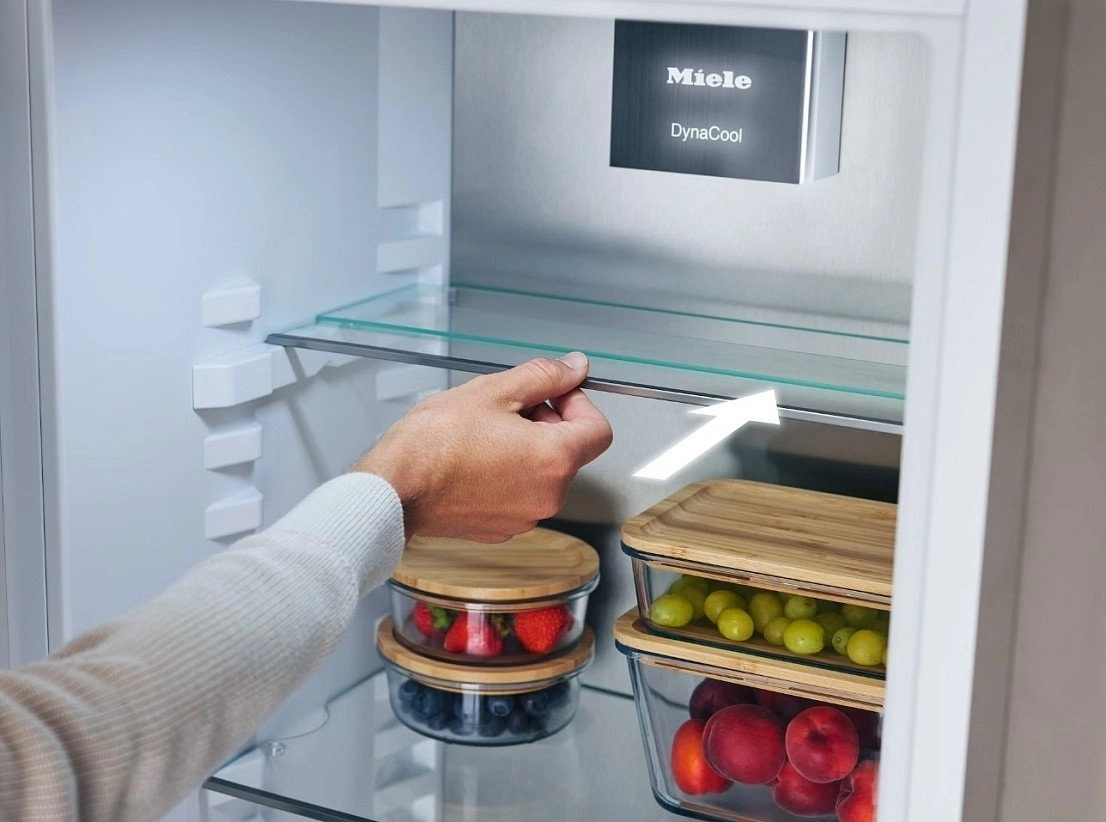 Холодильник Miele KFN 7795 C