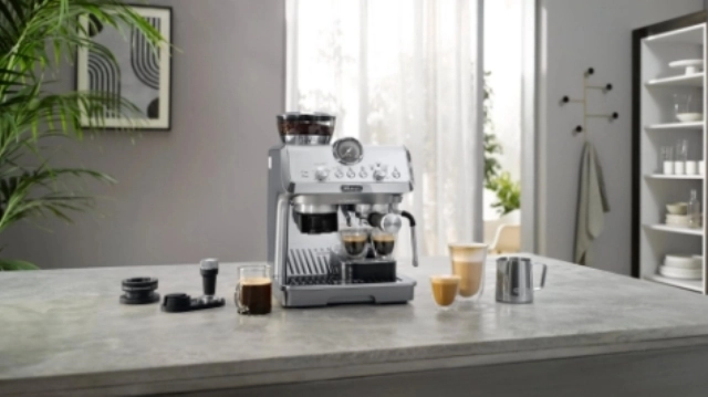 Кофемашина Delonghi EC9255.M