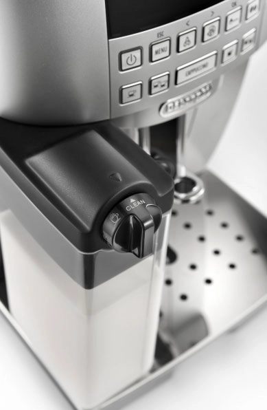 Эспрессо кофемашина Delonghi Magnifica S ECAM 22.360S