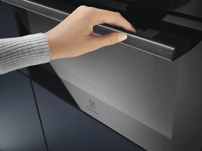 Микроволновая печь Electrolux EVM6E46Z