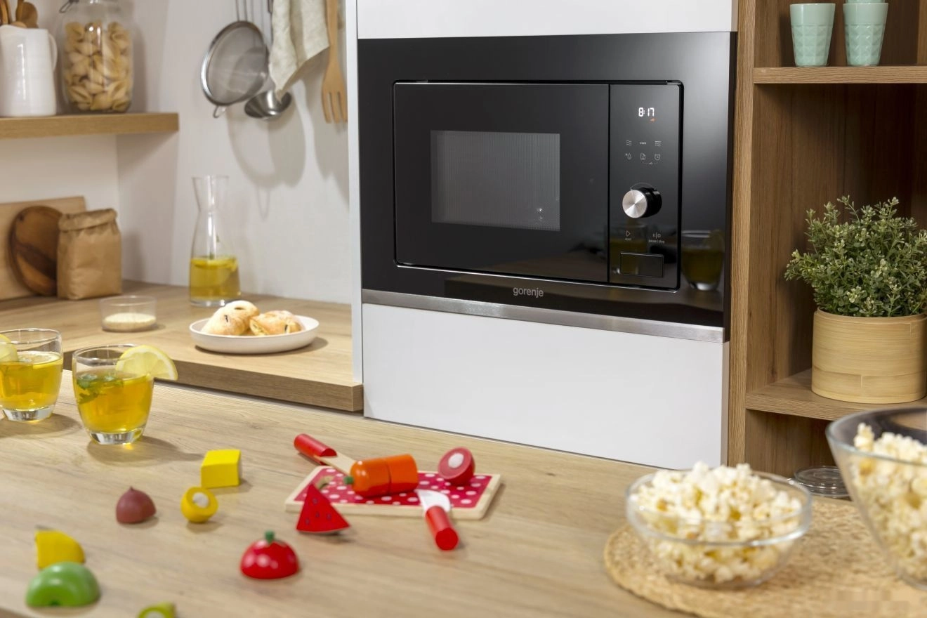 Микроволновая печь Gorenje BM201AG1X