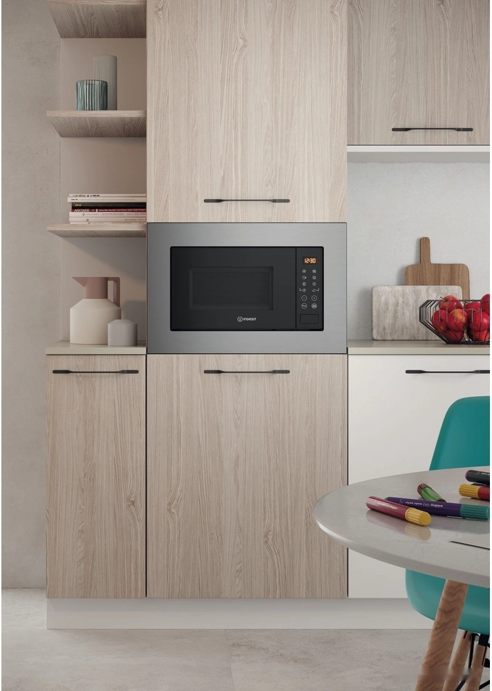 Микроволновая печь Indesit MWI 120 GX