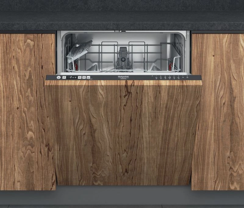 Посудомоечная машина Hotpoint-Ariston HIC 3B19N