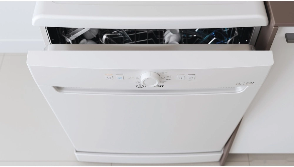 Посудомоечная машина Indesit DFE 1B10