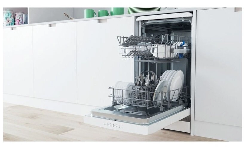 Посудомоечная машина Indesit DSFC 3M19