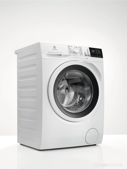 Стирально-сушильная машина Electrolux DualCare 700 EW7WP447W