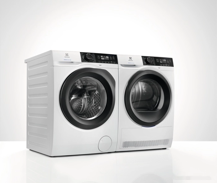 Стиральная машина Electrolux UltraCare 800 EW8F229SP