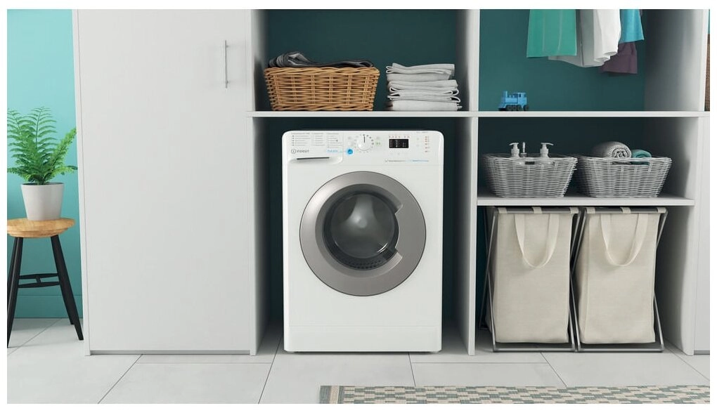 Стиральная машина Indesit BWSA 61051 WSV RU