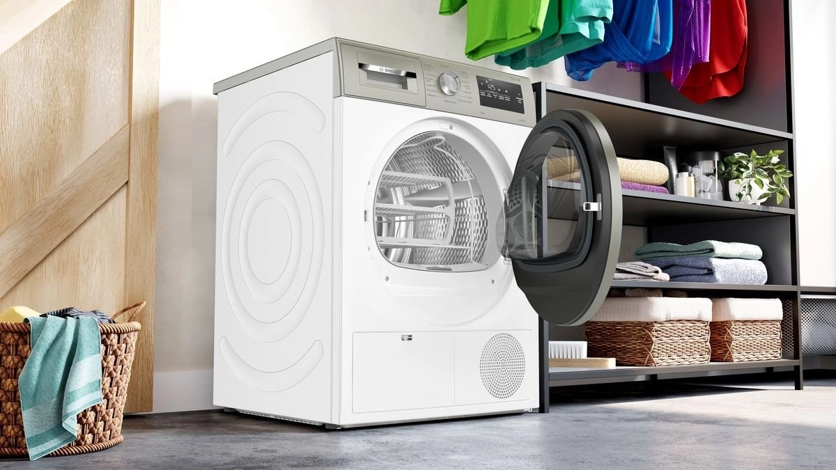 Сушильная машина Bosch Serie 4 WTH85VMXPL