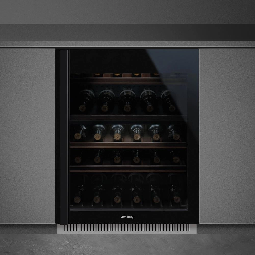 Винный шкаф Smeg CVI638LN3