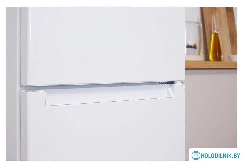 Холодильник Indesit DS 4180 W