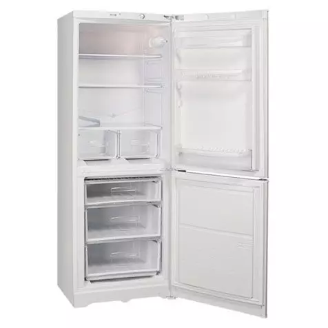 Холодильник Indesit ES 16 - камеры внутри