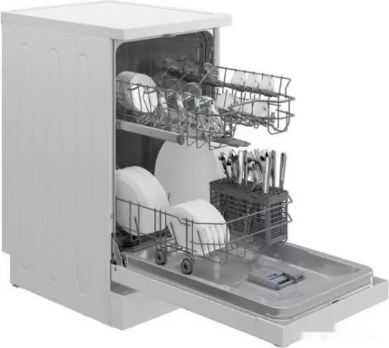 Отдельностоящая посудомоечная машина Indesit DFS 1A59